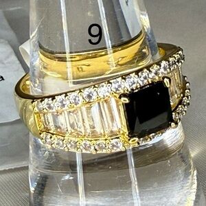 Bomb Party Black Onyx on Gold